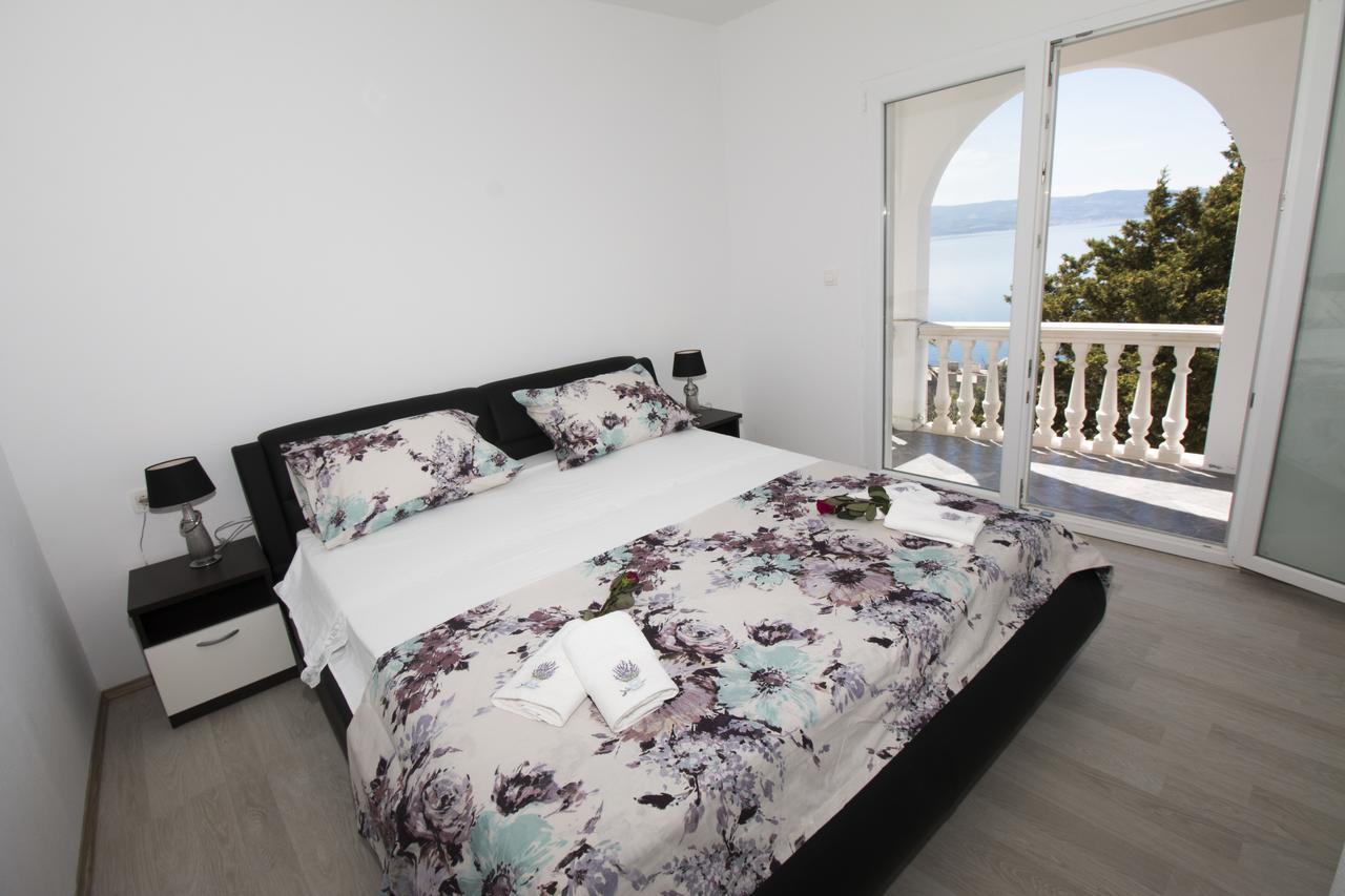 Апартаменты Apartman Horizont Омиш Экстерьер фото